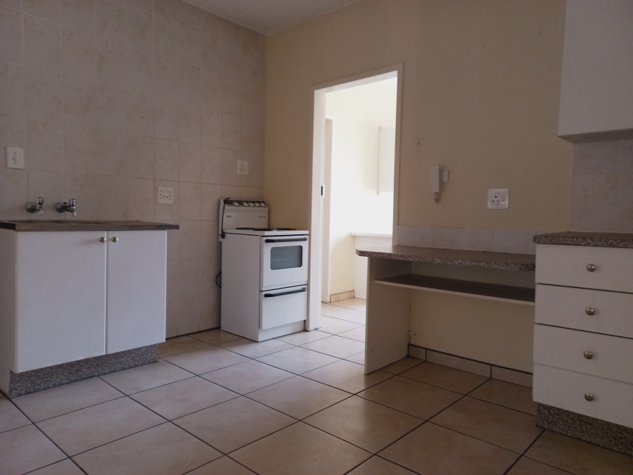 1 Bedroom Property for Sale in Kannoniers Park North West
